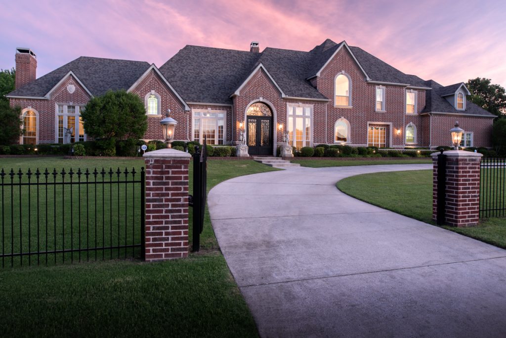 Photo of 710 Oakdale Circle