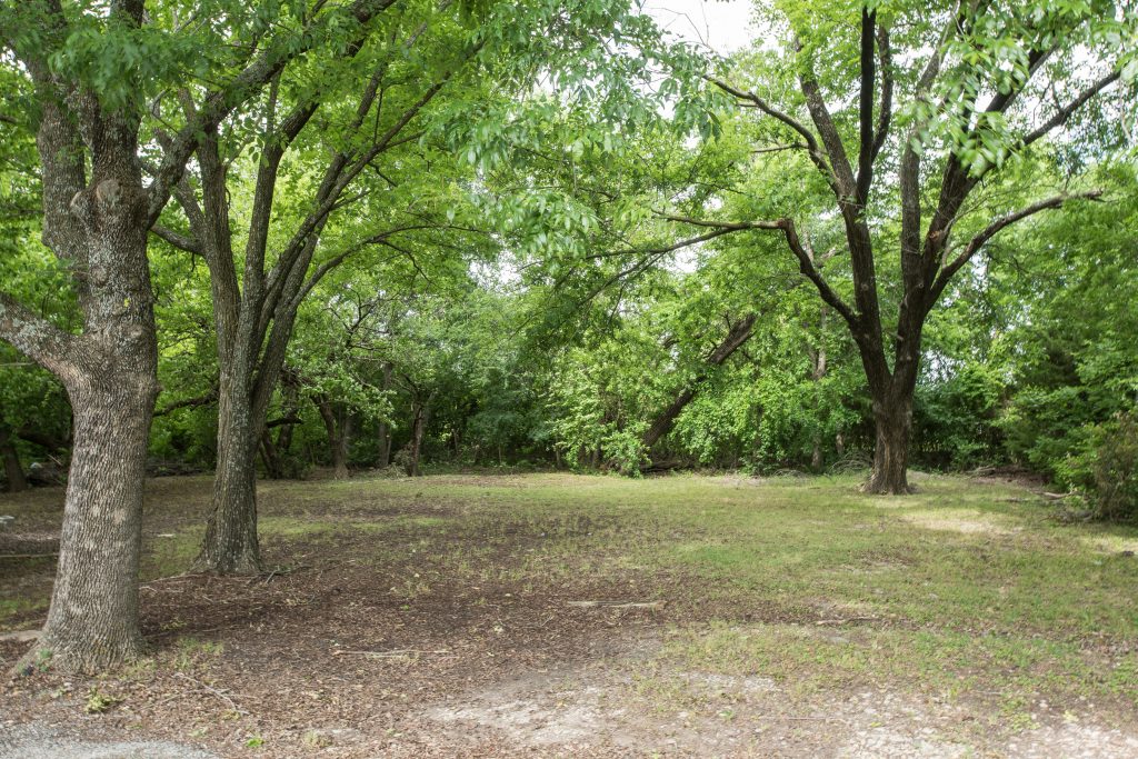 Photo of 885 Country Club Road