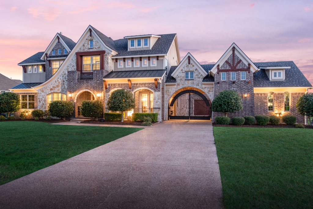 Photo of 7500 Forest Bend Drive