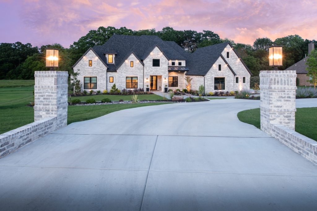 Photo of 4656 Lake Breeze Drive